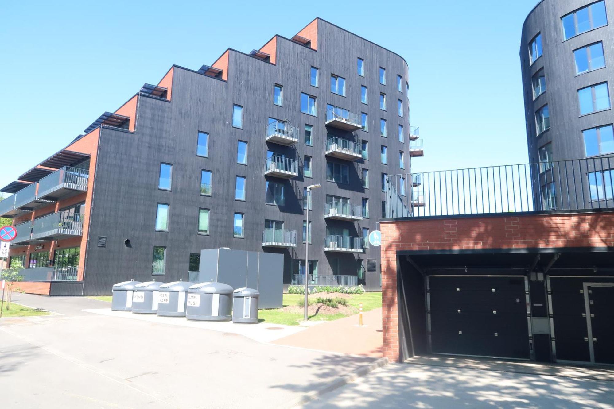Aatrium Kinnisvara Riia Str 22 Apartment 80 M2 With 45 M2 Terrace Tartu Extérieur photo